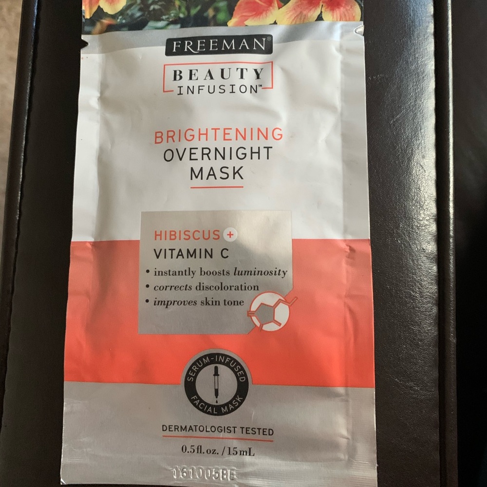Brightening overnight mask